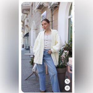 Tivoli Hand Knit Cardigan‎ Pure New Wool Cream Cable Knit Button Up Sweater